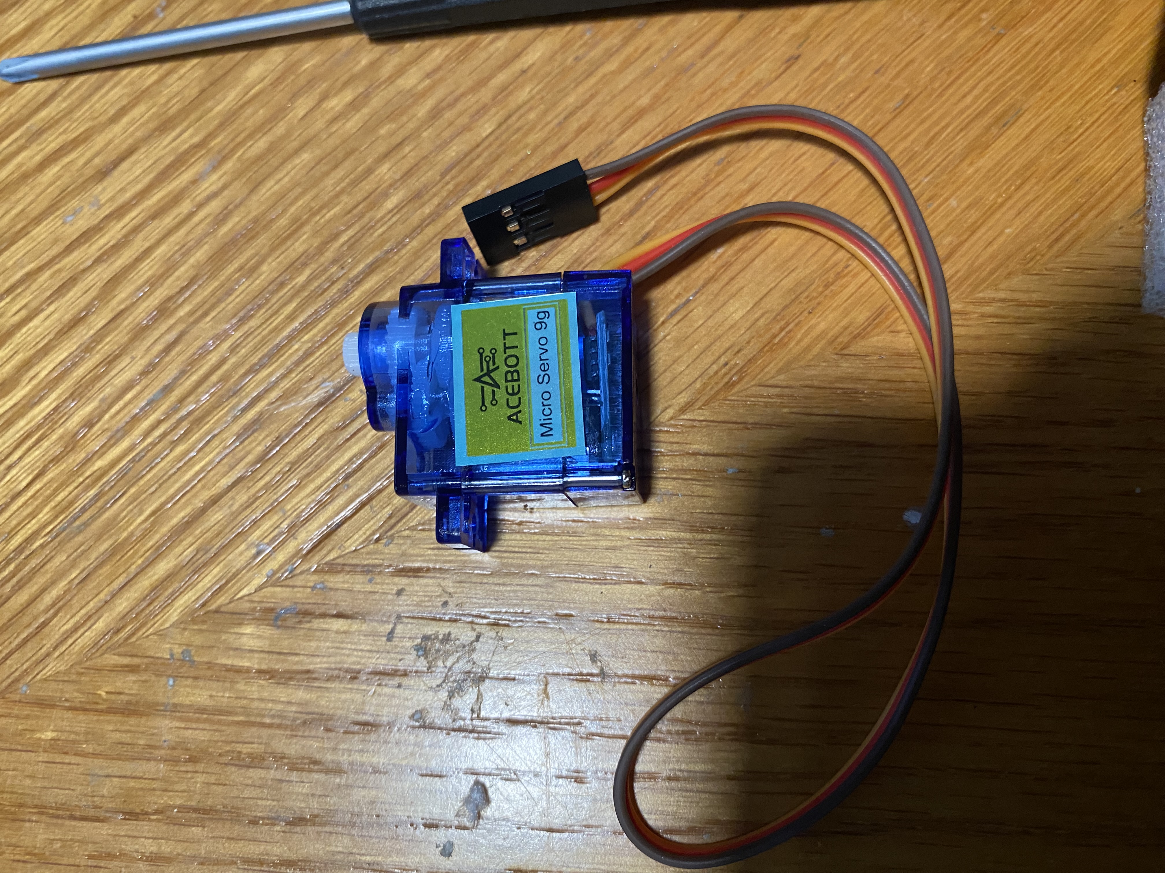 The micro servo